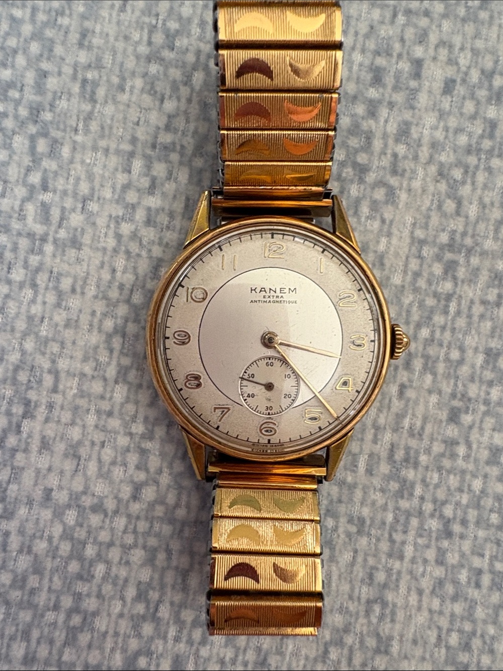 Gold-Tone Men's Vintage Dress Watch
Automatic